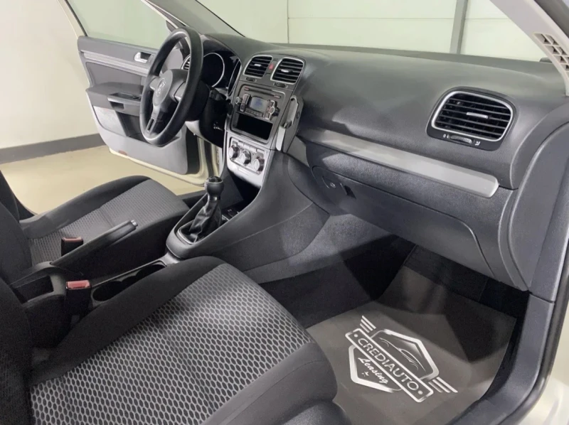 VW Golf, снимка 9 - Автомобили и джипове - 53179103