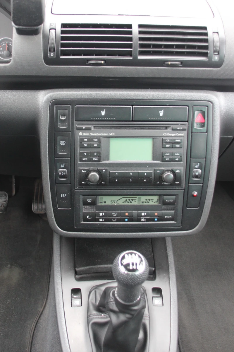 VW Sharan 1.9 TDI 131 кс. 6+ 1 МЕСТА НОВ ВНОС  , снимка 11 - Автомобили и джипове - 53191058