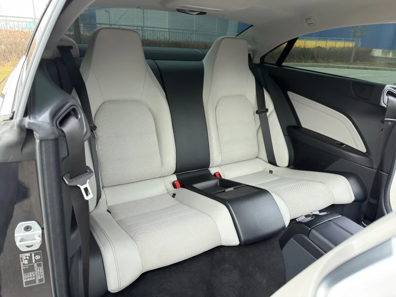 Mercedes-Benz E 250 AMG-COUPE-LED-NAVI-F1* , снимка 11 - Автомобили и джипове - 53260188