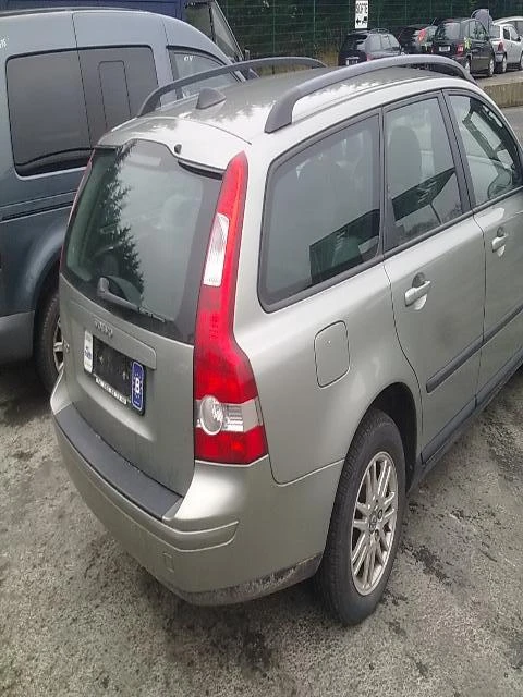 Volvo V50 1.6 /2.0/2.4 D - изображение 4