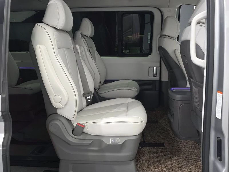 Hyundai Staria 4WD Lounge 9-Seater| 174�.�. | Mobile.bg � ����������� 11