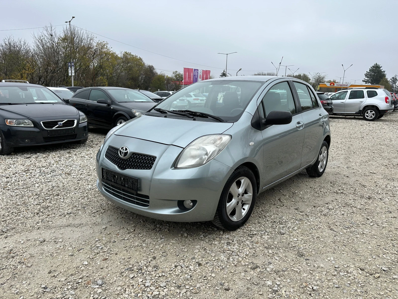 Toyota Yaris 1.3vvt-i 87k.c UNIKAT - изображение 2