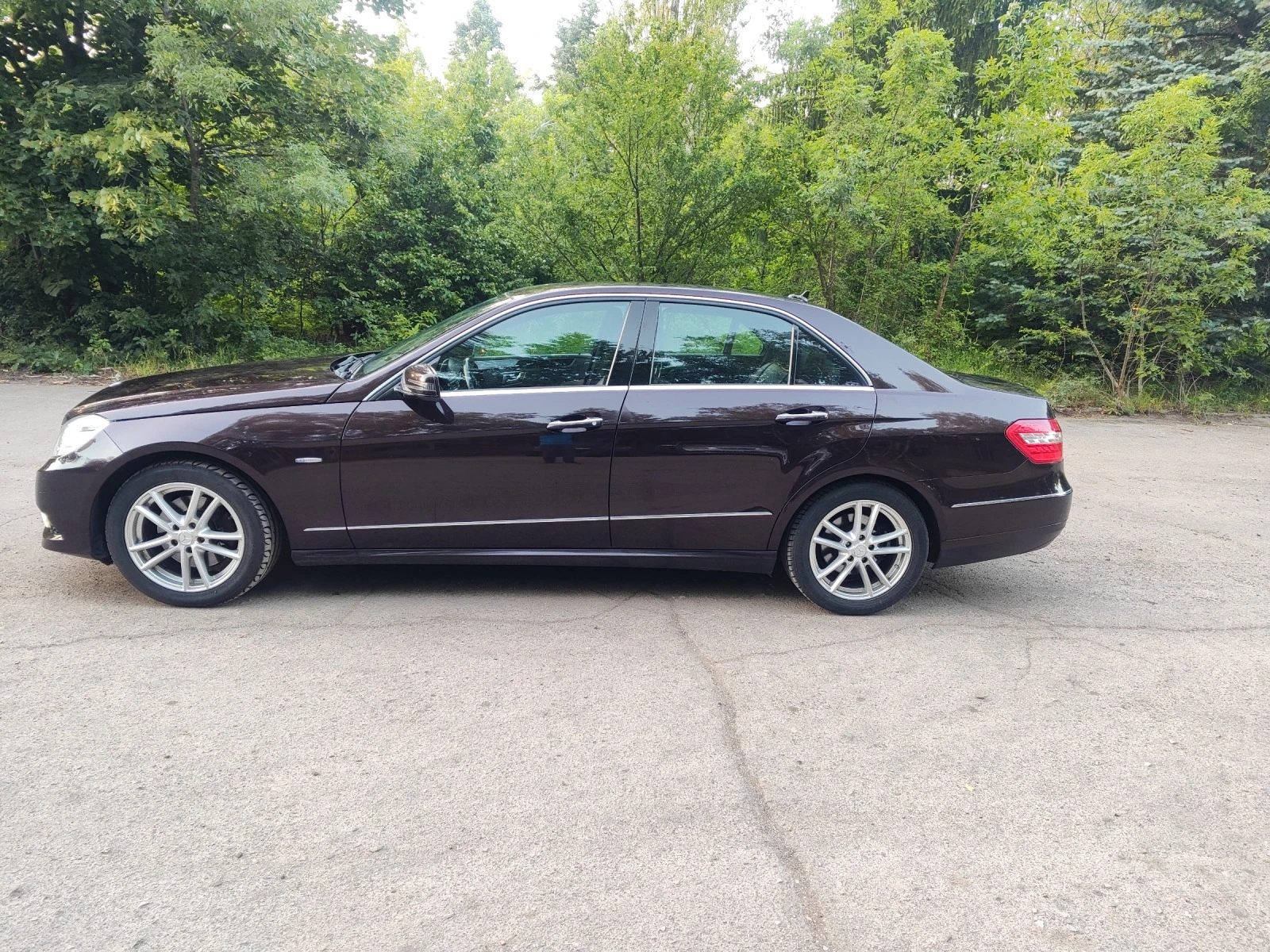Mercedes-Benz E 350  Става на ГАЗ | Mobile.bg — изображение 11