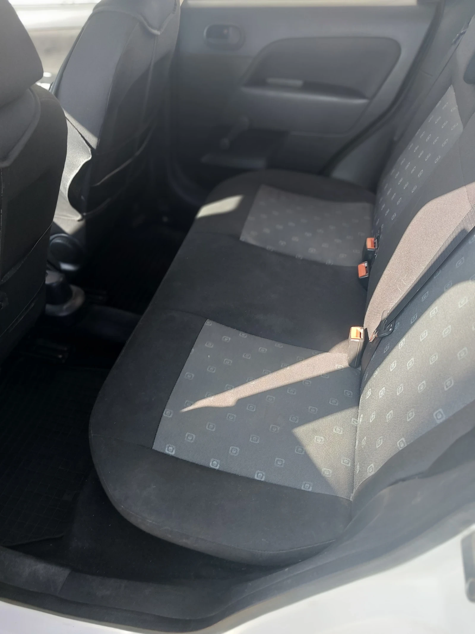 Ford Fiesta  - изображение 6