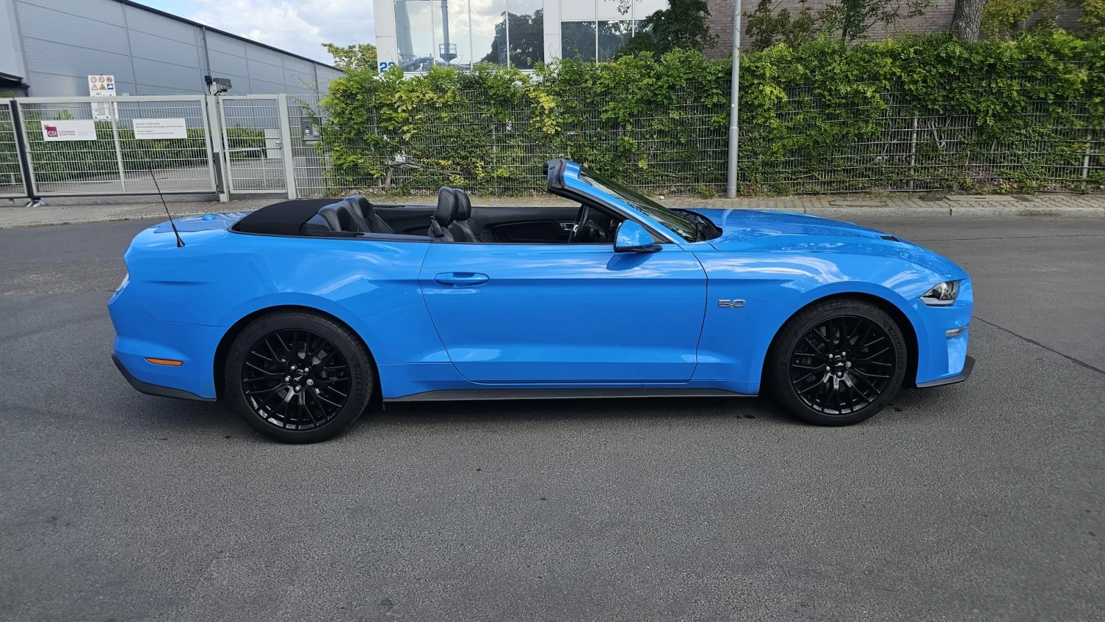 Ford Mustang  - изображение 6