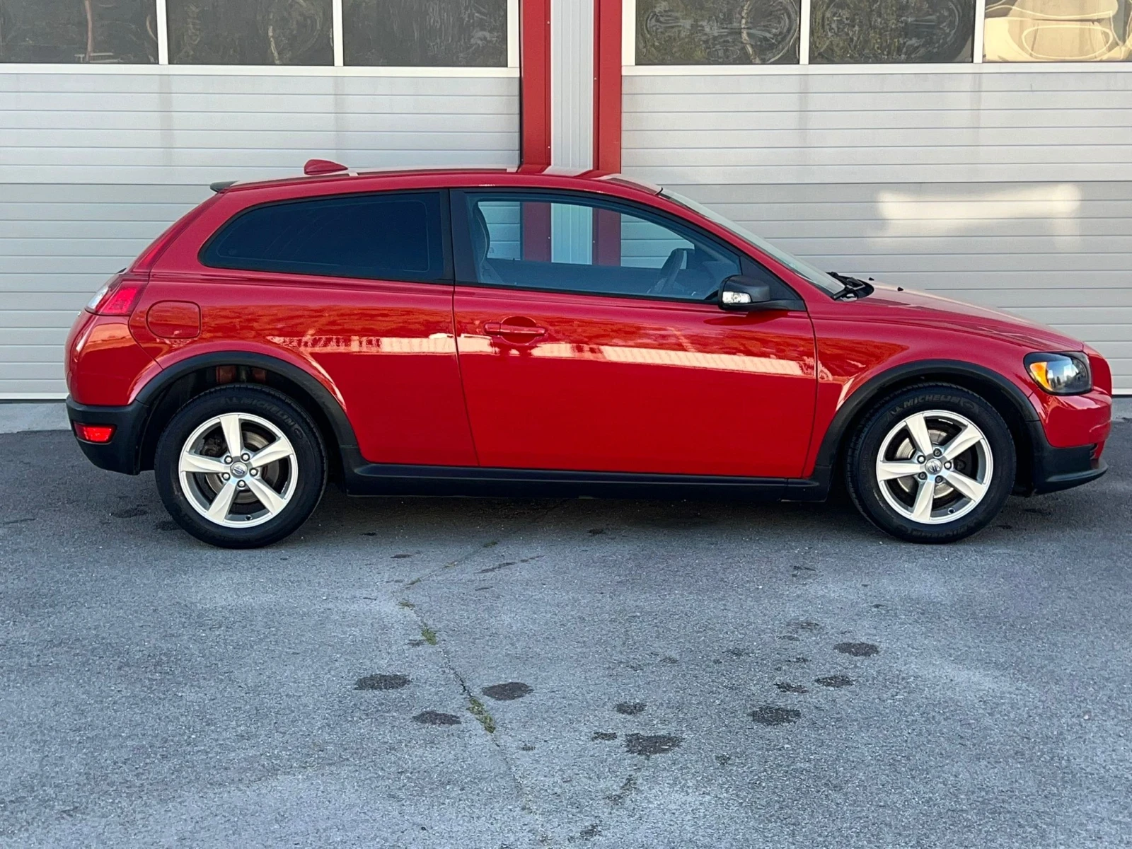Volvo C30 1.6I EXLUSIVE COUPE KLIMATRONIK ЛИЗИНГ - изображение 7