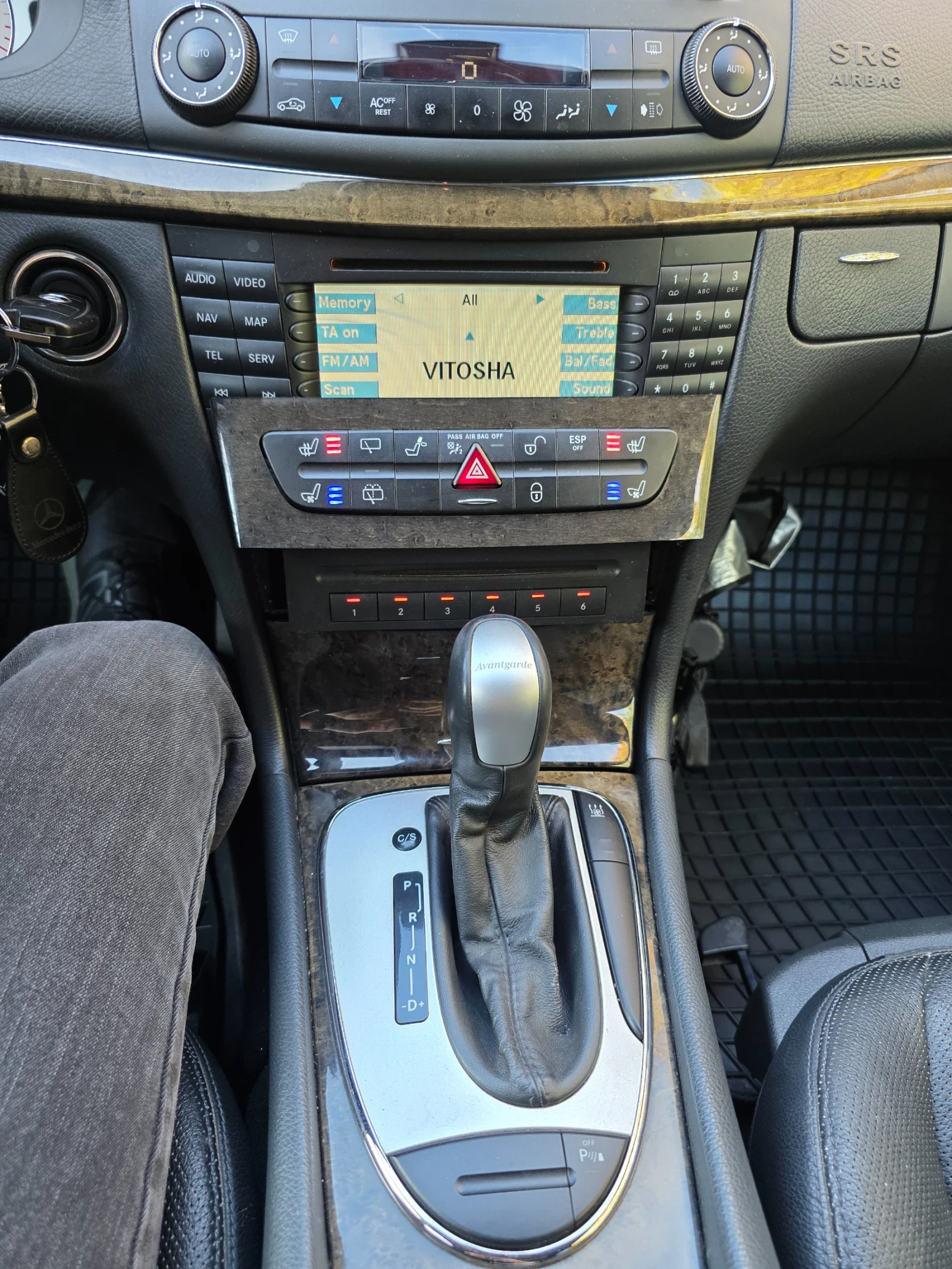 Mercedes-Benz E 320 3.2CDI | Mobile.bg   10