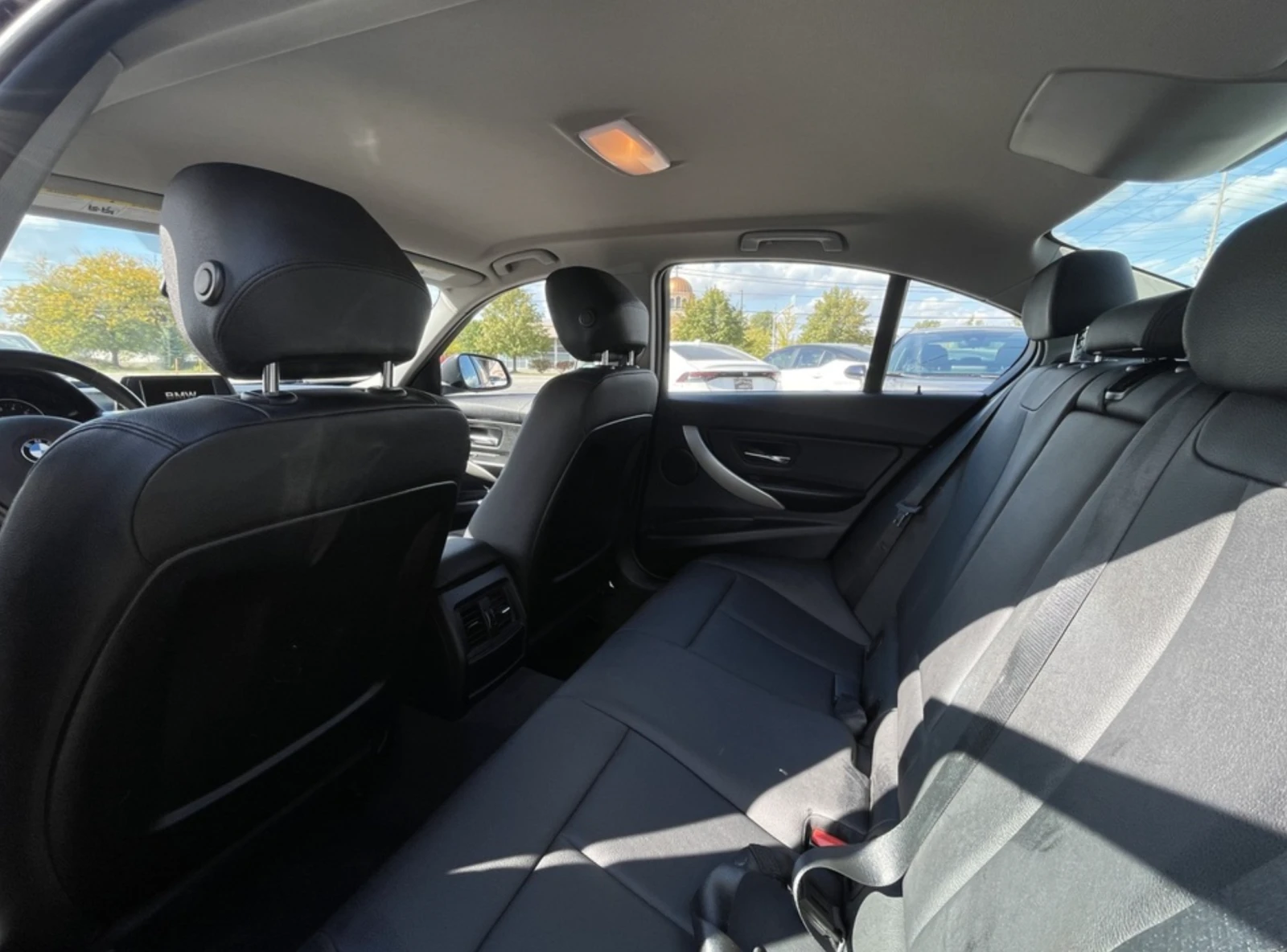 BMW 320 xDRIVE* *  | Mobile.bg   16