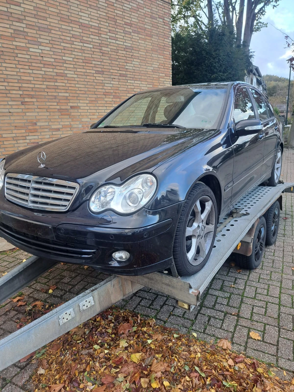 Mercedes-Benz C 180 143* AC* PDC* NAVI* XENON* TUV* AUT* FACE* LPG*  | Mobile.bg � ����������� 1