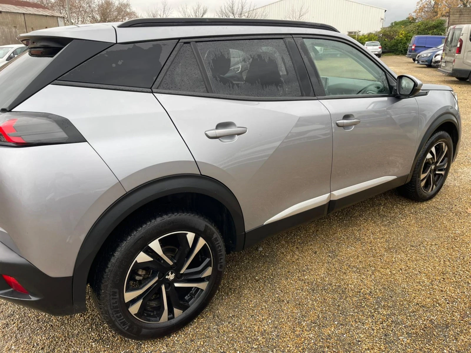 Peugeot 2008 1.5BLUE HDI ALLURE EAT8 131 - изображение 3