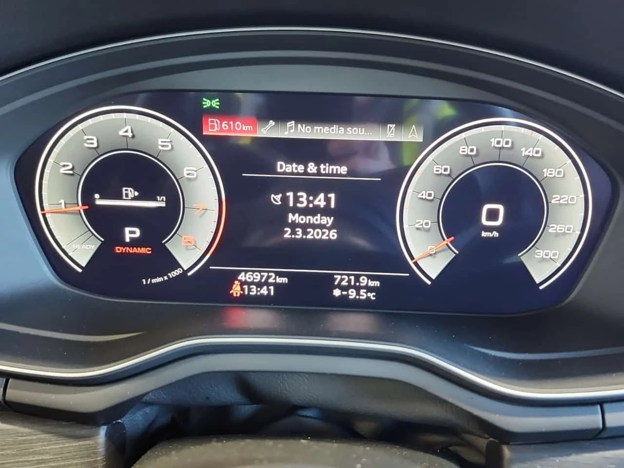 Audi A5  PROGRESSIV * 360* ОБДУХВАНЕ* 2 КЛЮЧА* CARFAX * , снимка 9 - Автомобили и джипове - 53709609