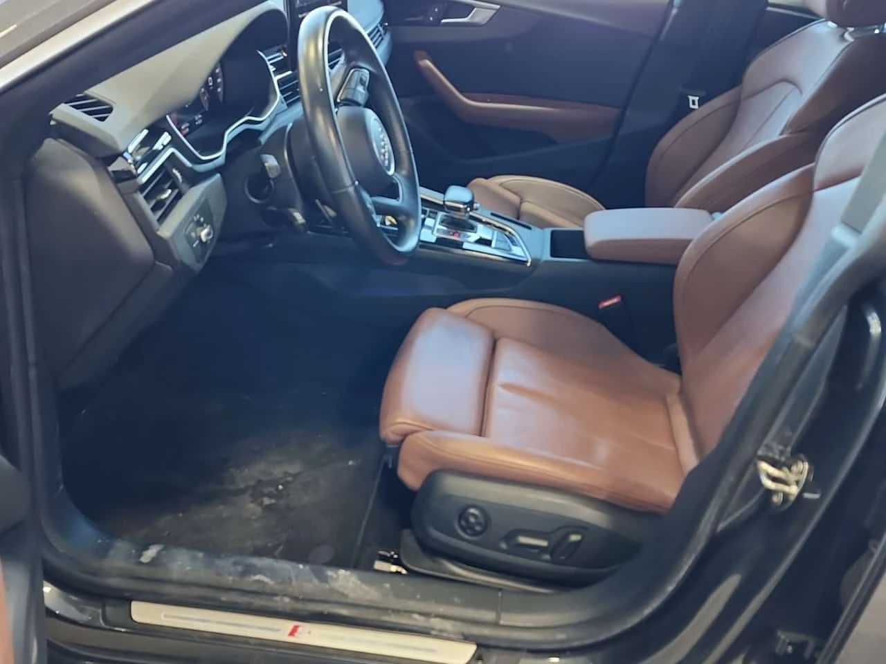 Audi A5  PROGRESSIV * 360* ОБДУХВАНЕ* 2 КЛЮЧА* CARFAX * , снимка 5 - Автомобили и джипове - 53709609