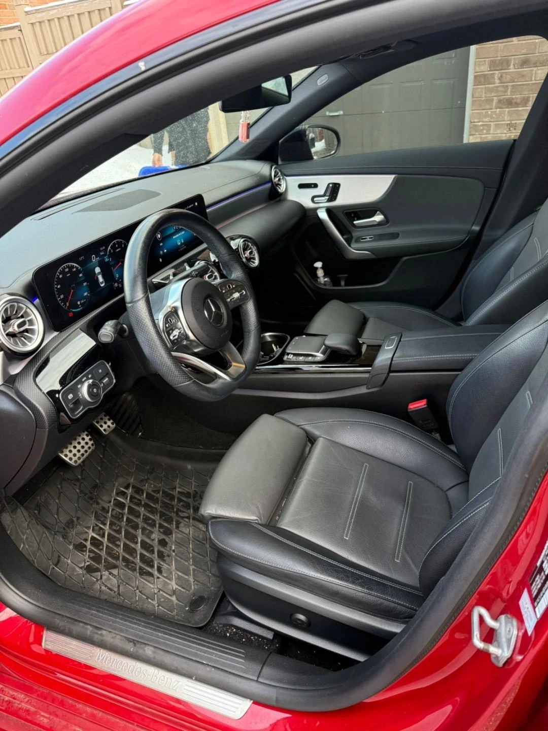 Mercedes-Benz CLA 250 AMG/Night-pkg* CarPlay* Камера* Пано* Подгрев, снимка 6 - Автомобили и джипове - 53811705