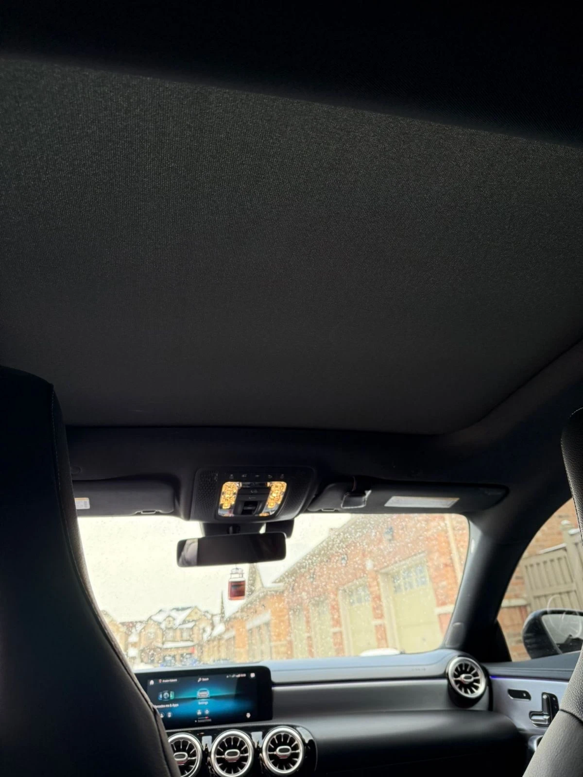 Mercedes-Benz CLA 250 AMG/Night-pkg* CarPlay* Камера* Пано* Подгрев, снимка 15 - Автомобили и джипове - 53811705