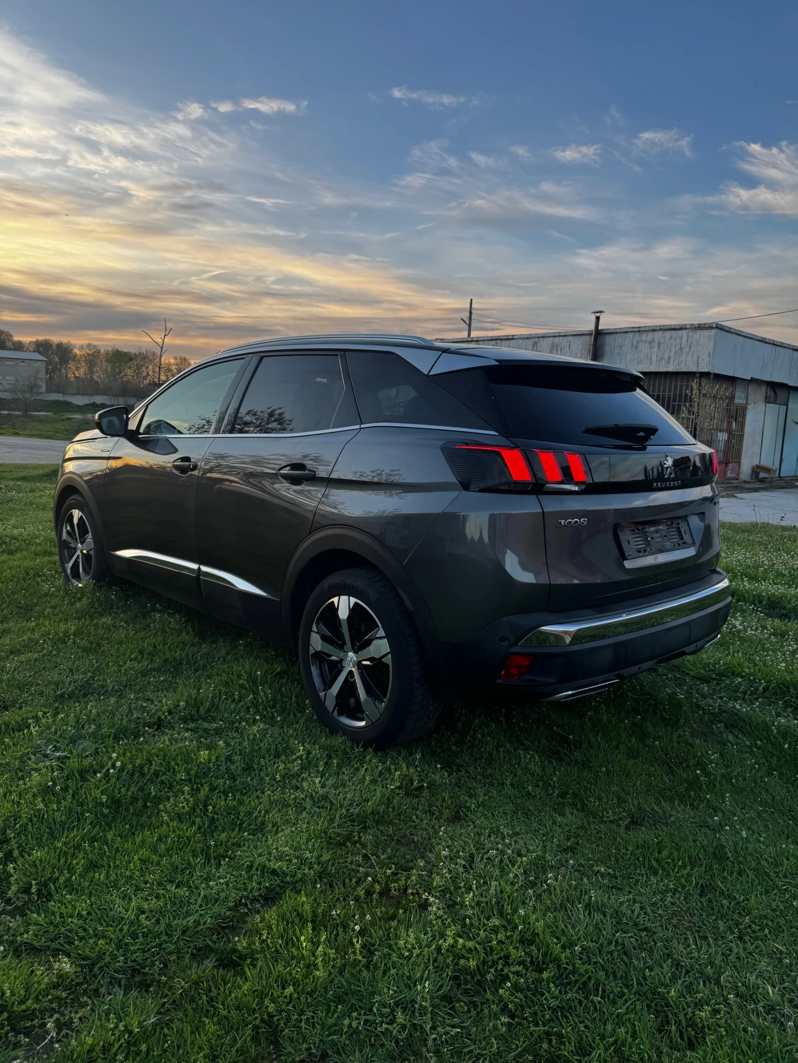 Peugeot 3008 GT Line 1.5 Blue HDi Panorama/ LED, снимка 3 - Автомобили и джипове - 54116111