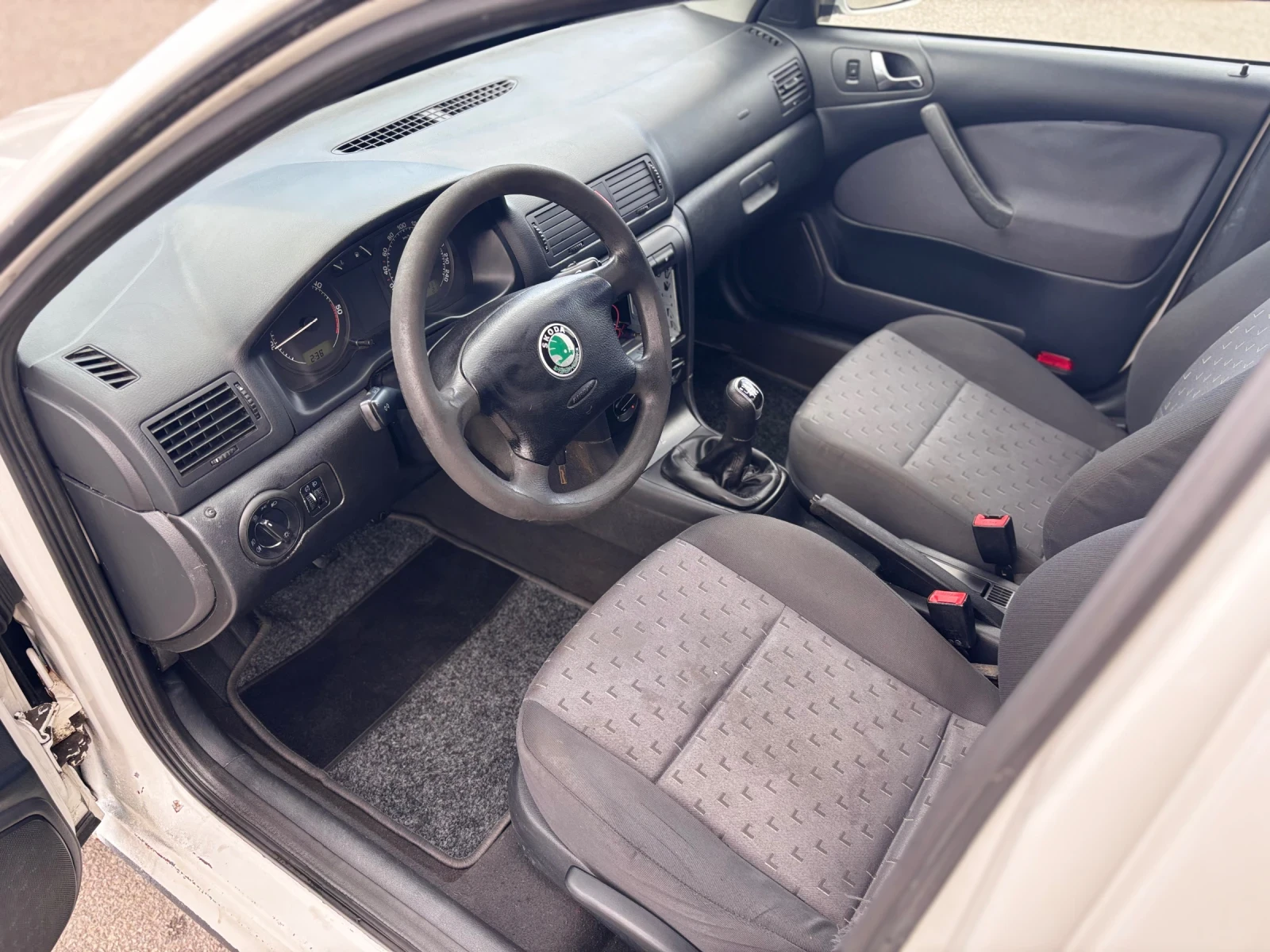 Skoda Octavia 1.9TDI 4x4 Facelift, снимка 9 - Автомобили и джипове - 54511150