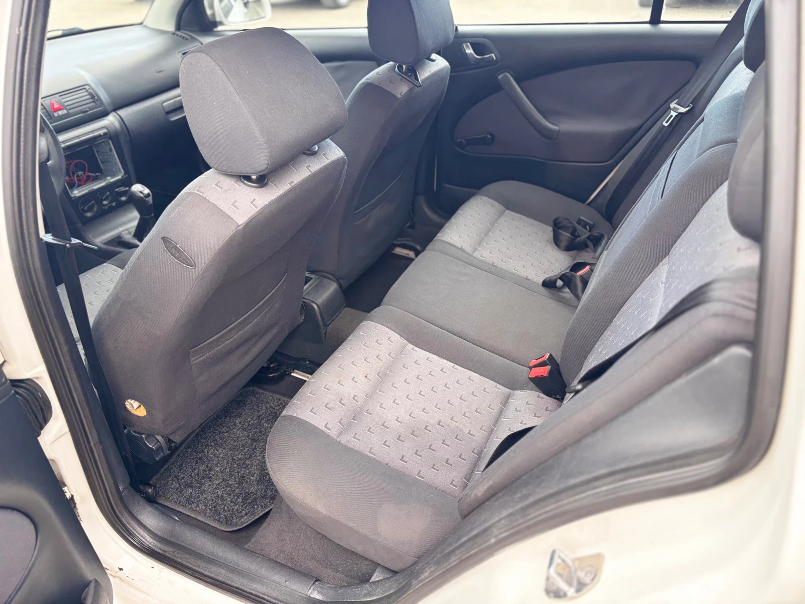Skoda Octavia 1.9TDI 4x4 Facelift, снимка 13 - Автомобили и джипове - 54511150
