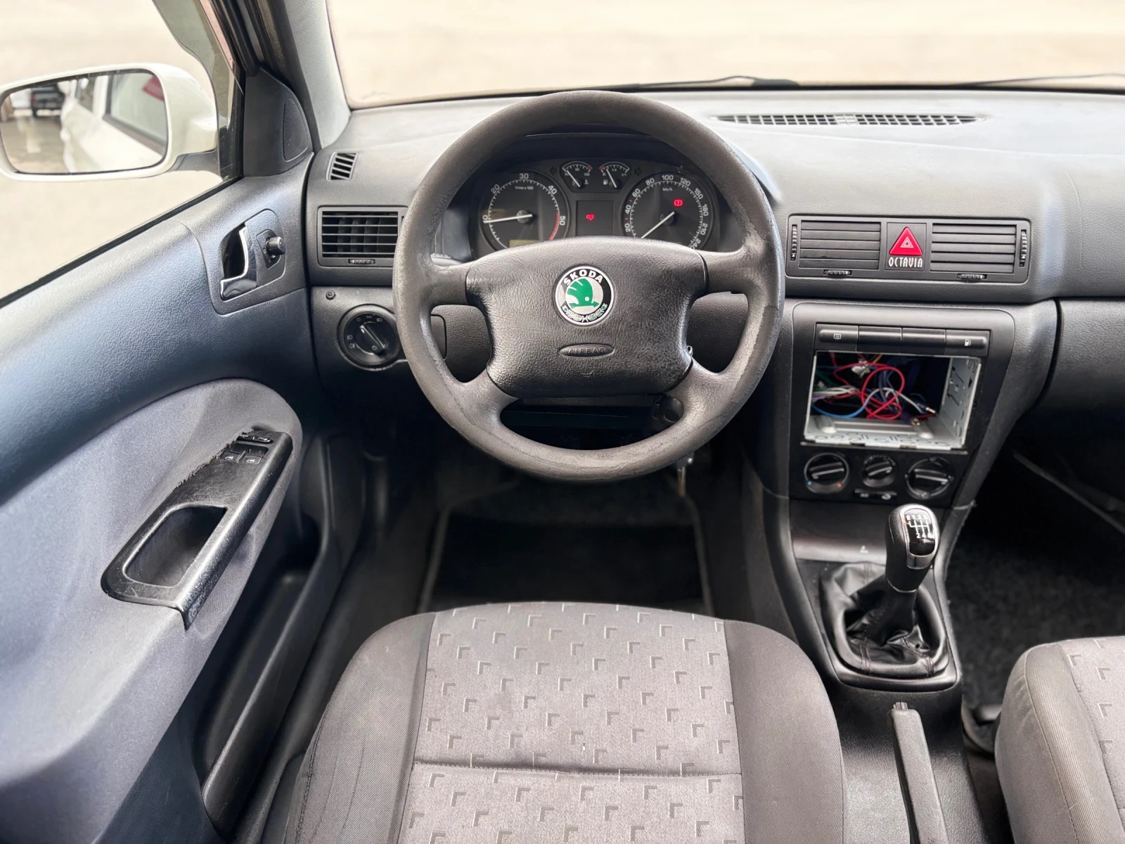 Skoda Octavia 1.9TDI 4x4 Facelift, снимка 11 - Автомобили и джипове - 54511150