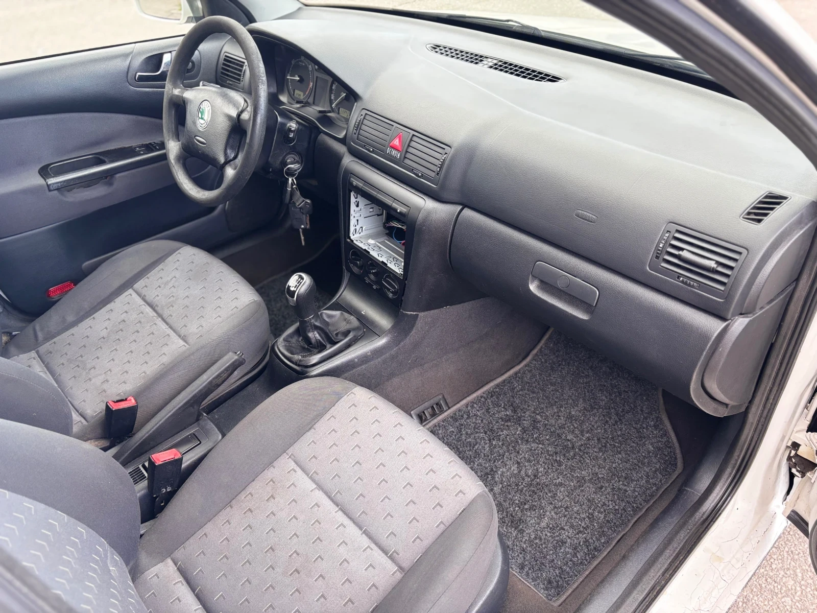 Skoda Octavia 1.9TDI 4x4 Facelift, снимка 12 - Автомобили и джипове - 54511150