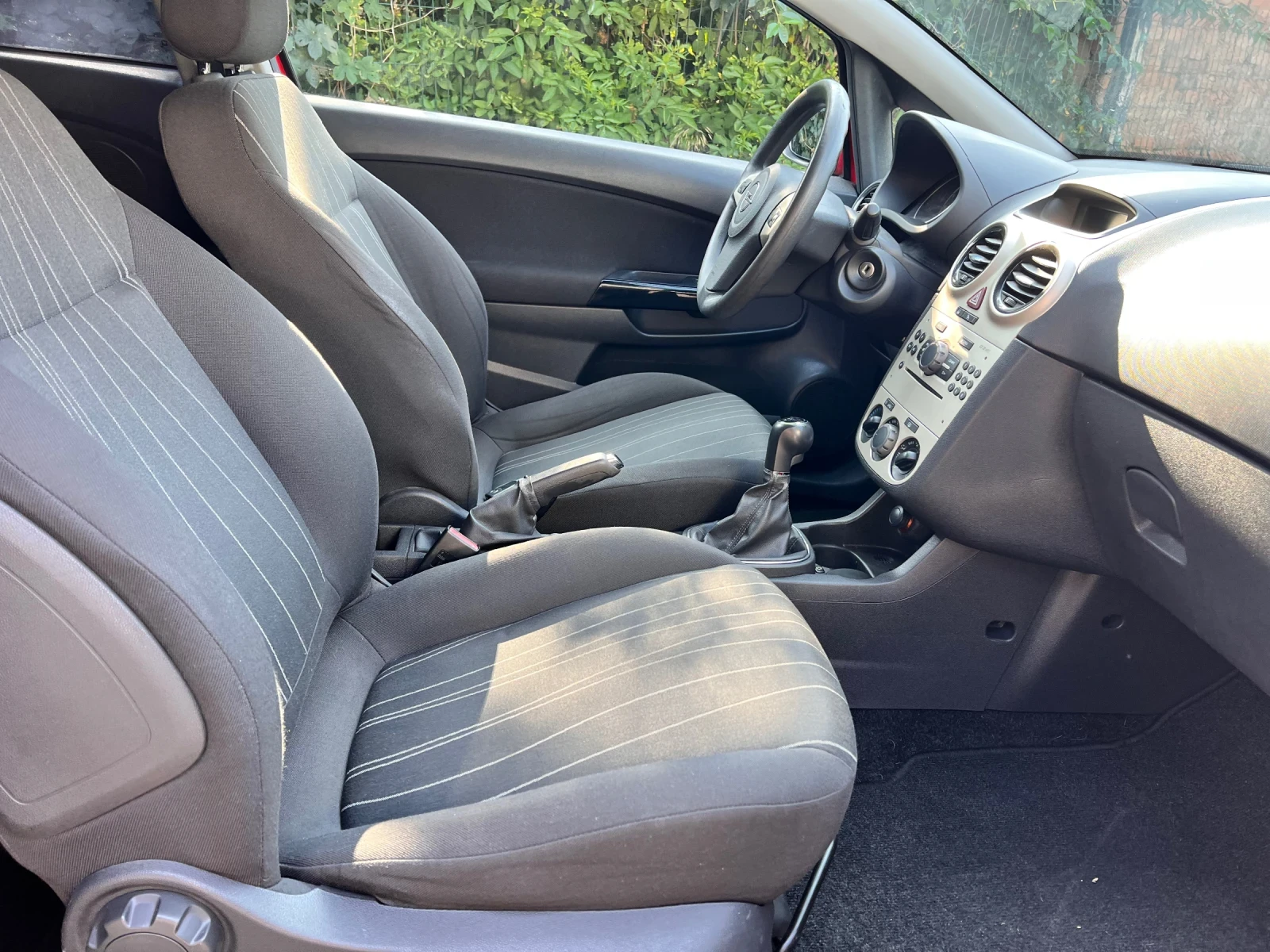 Opel Corsa 1.2 80к.с., снимка 6 - Автомобили и джипове - 54701241