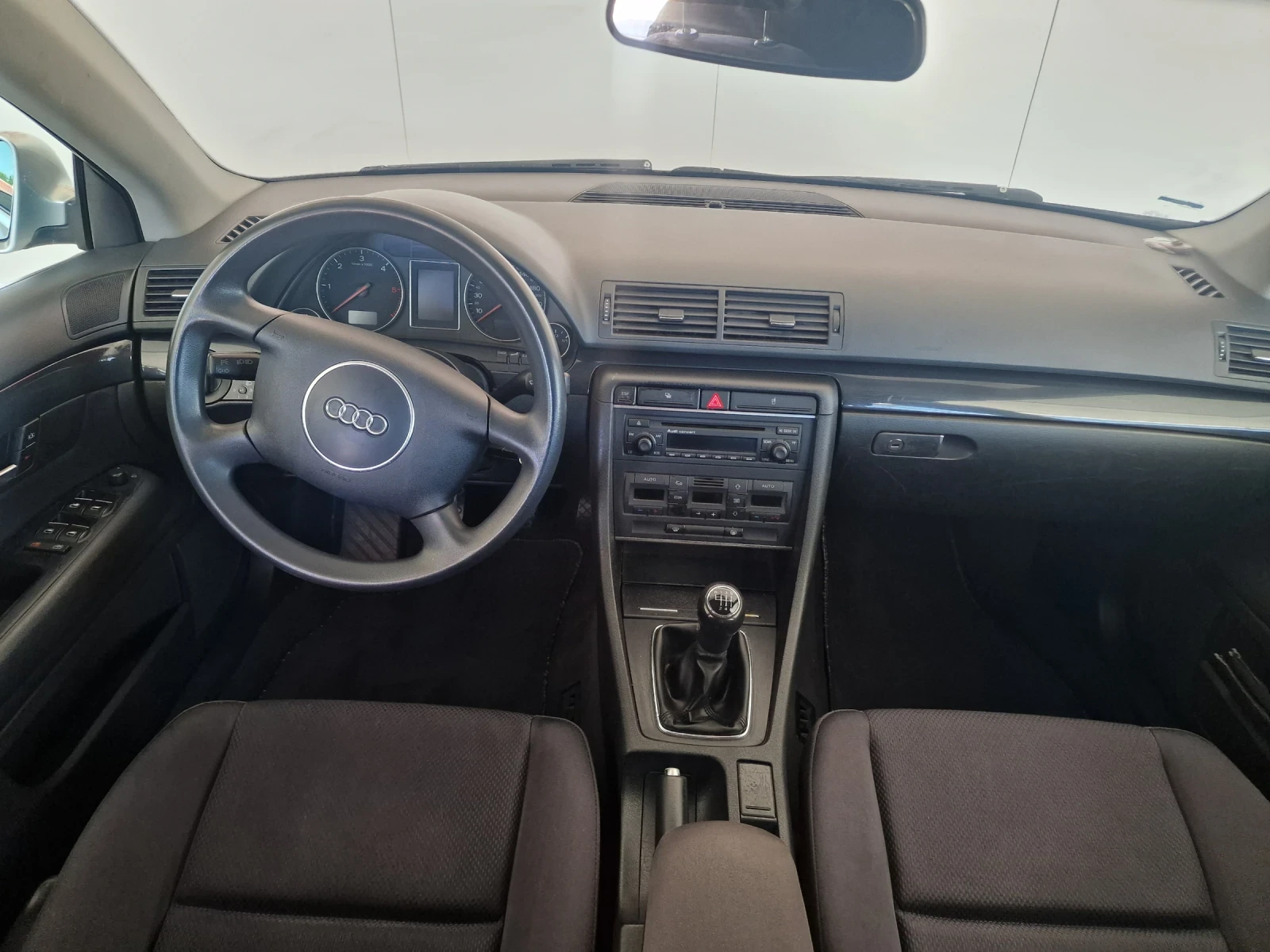 Audi A4 1.9 131kc 6 Скорости ТOP, снимка 12 - Автомобили и джипове - 54711593