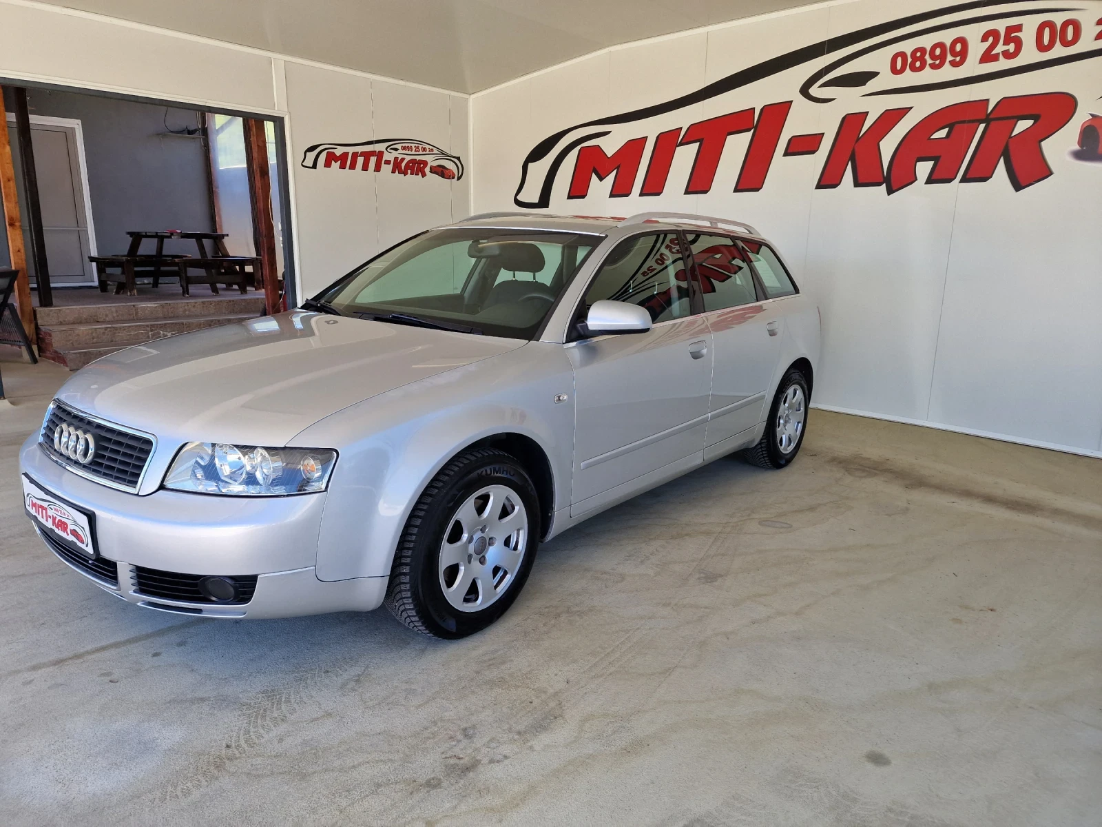 Audi A4 1.9 131kc 6 Скорости ТOP, снимка 3 - Автомобили и джипове - 54711593