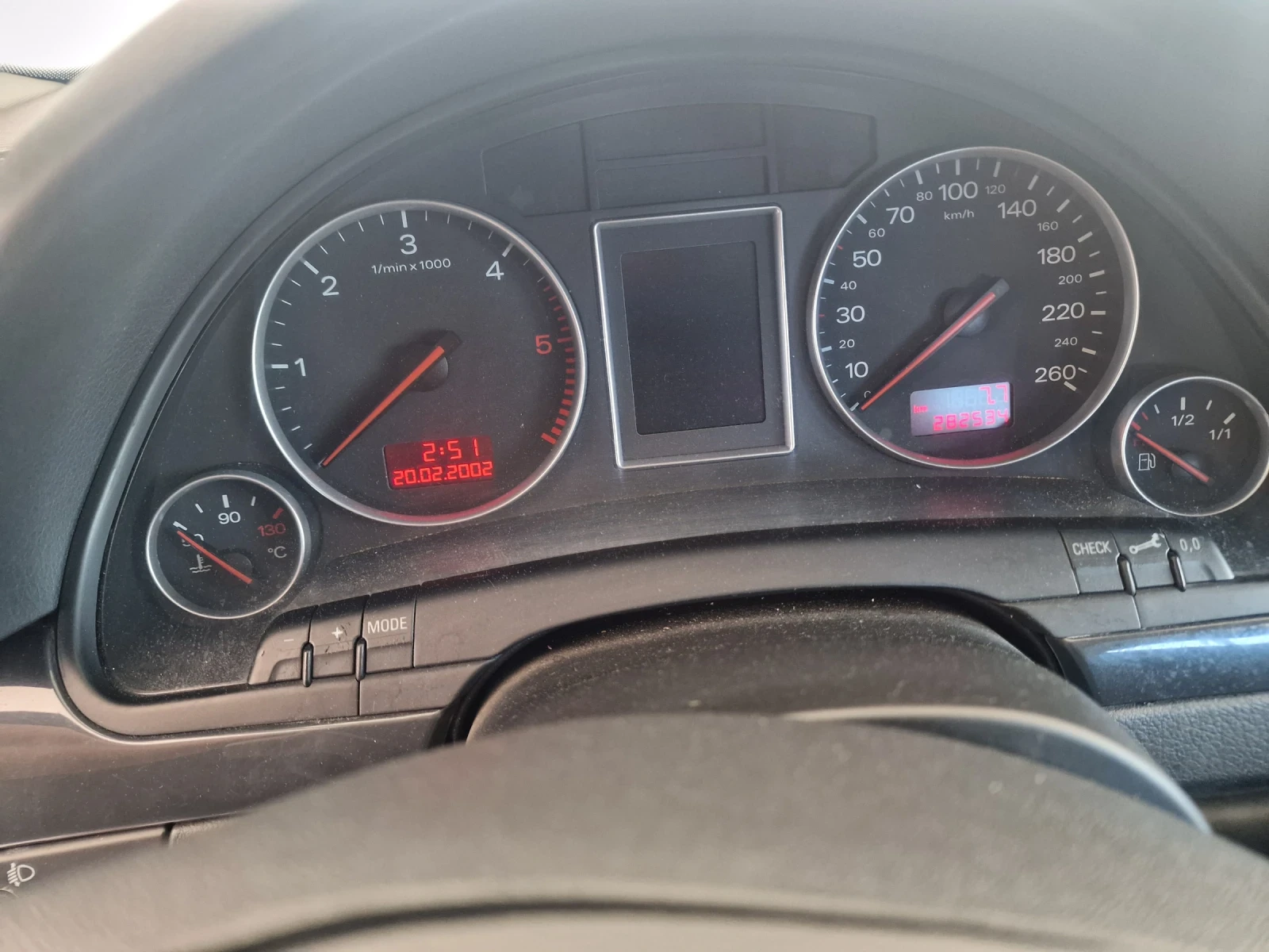 Audi A4 1.9 131kc 6 Скорости ТOP, снимка 10 - Автомобили и джипове - 54711593