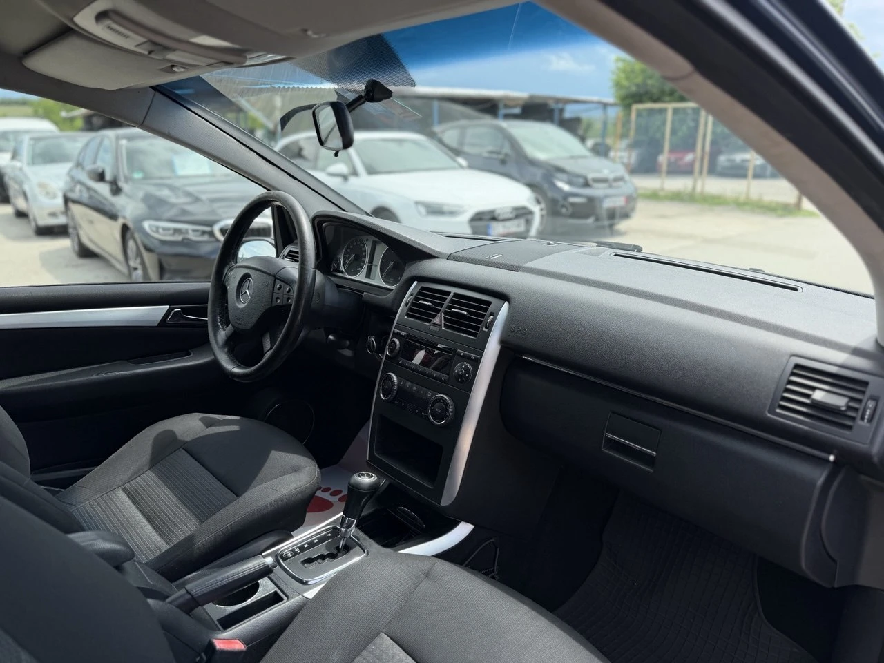 Mercedes-Benz B 200 CDI АВТОМАТИК, снимка 16 - Автомобили и джипове - 54947162