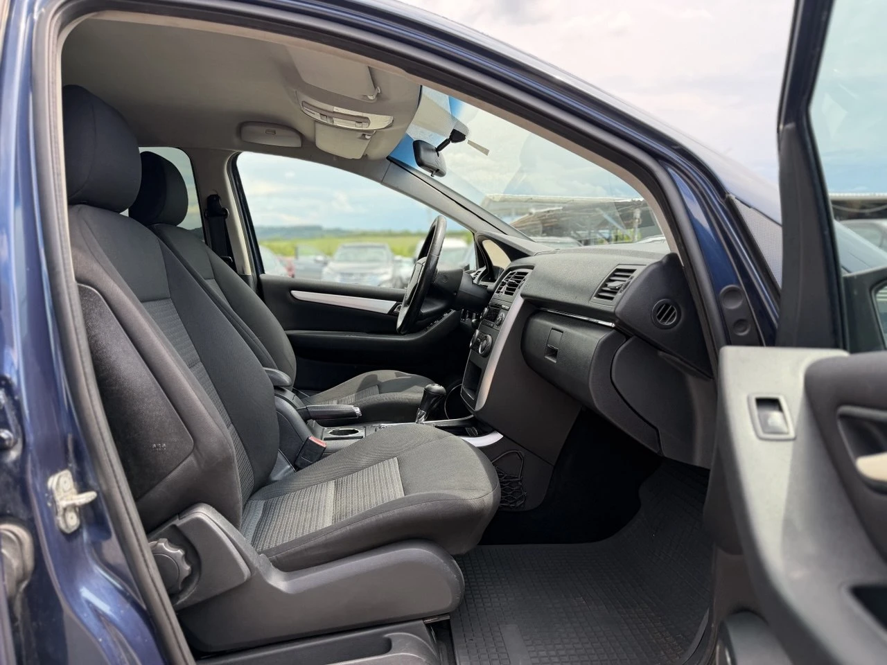Mercedes-Benz B 200 CDI АВТОМАТИК, снимка 14 - Автомобили и джипове - 54947162