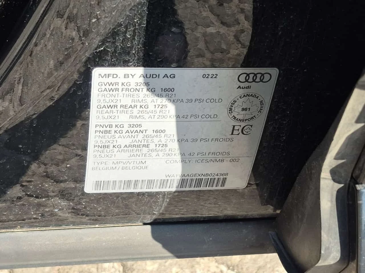 Audi E-Tron Technik/CARFAX/360 КАМ/ПАНО/2 КЛЮЧА/ПОДГРЕВ/ОБДУХ, снимка 17 - Автомобили и джипове - 55230424