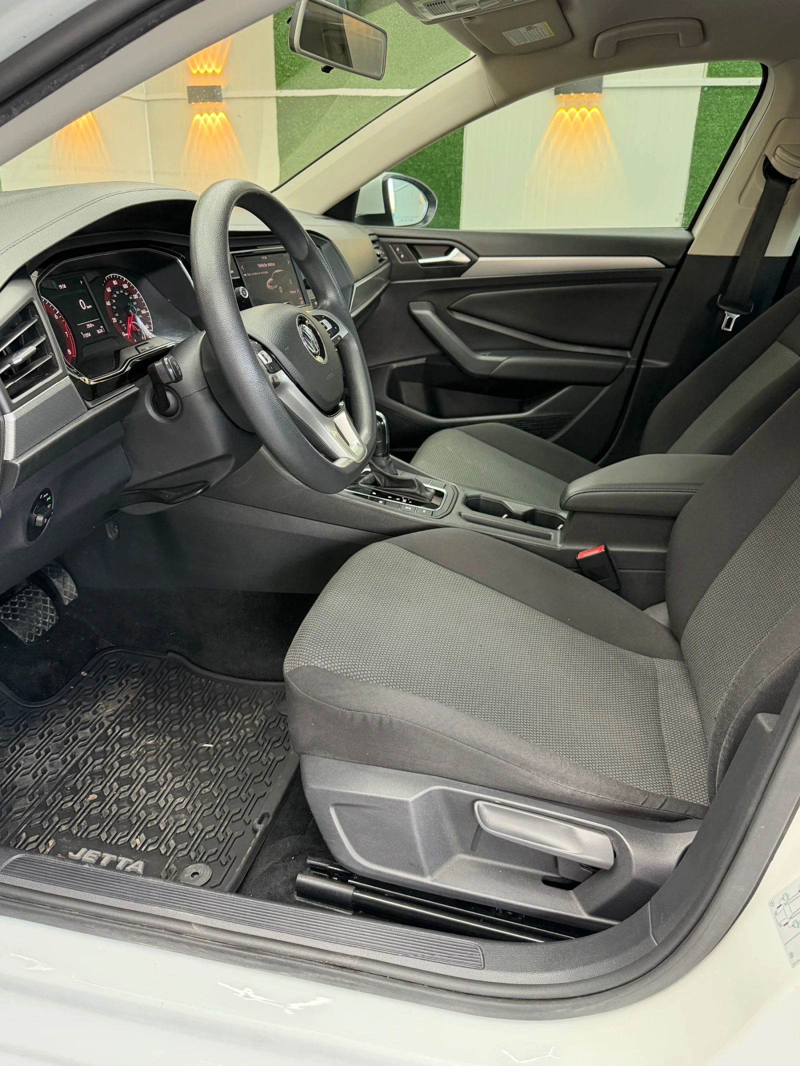VW Jetta 1.4 TSI UNIKAT, снимка 11 - Автомобили и джипове - 55465973