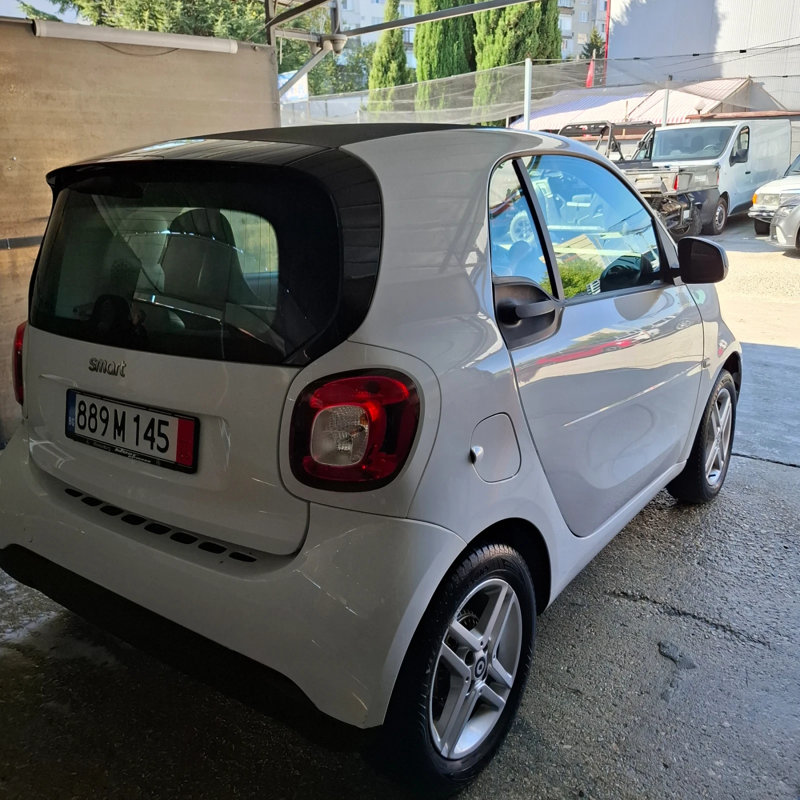 Smart Fortwo EQ електрик, снимка 5 - Автомобили и джипове - 56323872