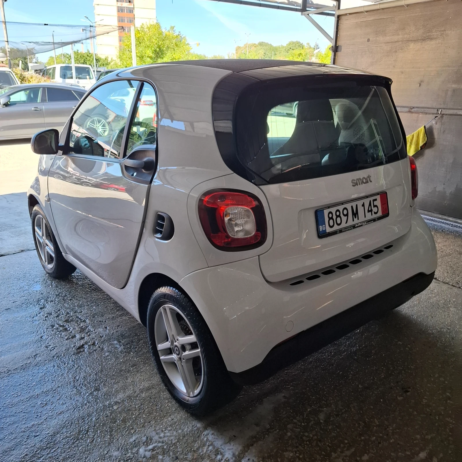 Smart Fortwo EQ електрик, снимка 3 - Автомобили и джипове - 56323872