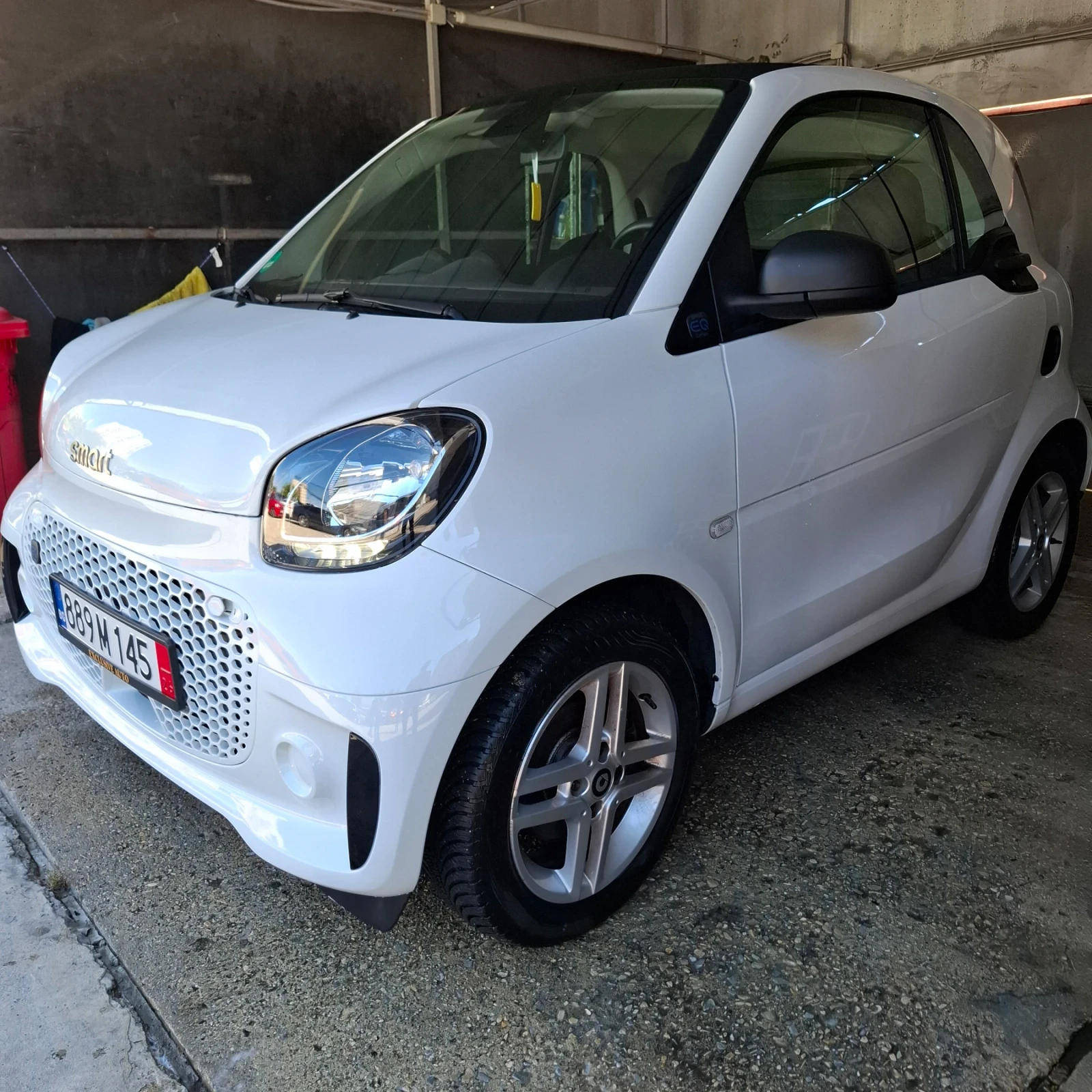 Smart Fortwo EQ електрик, снимка 4 - Автомобили и джипове - 56323872
