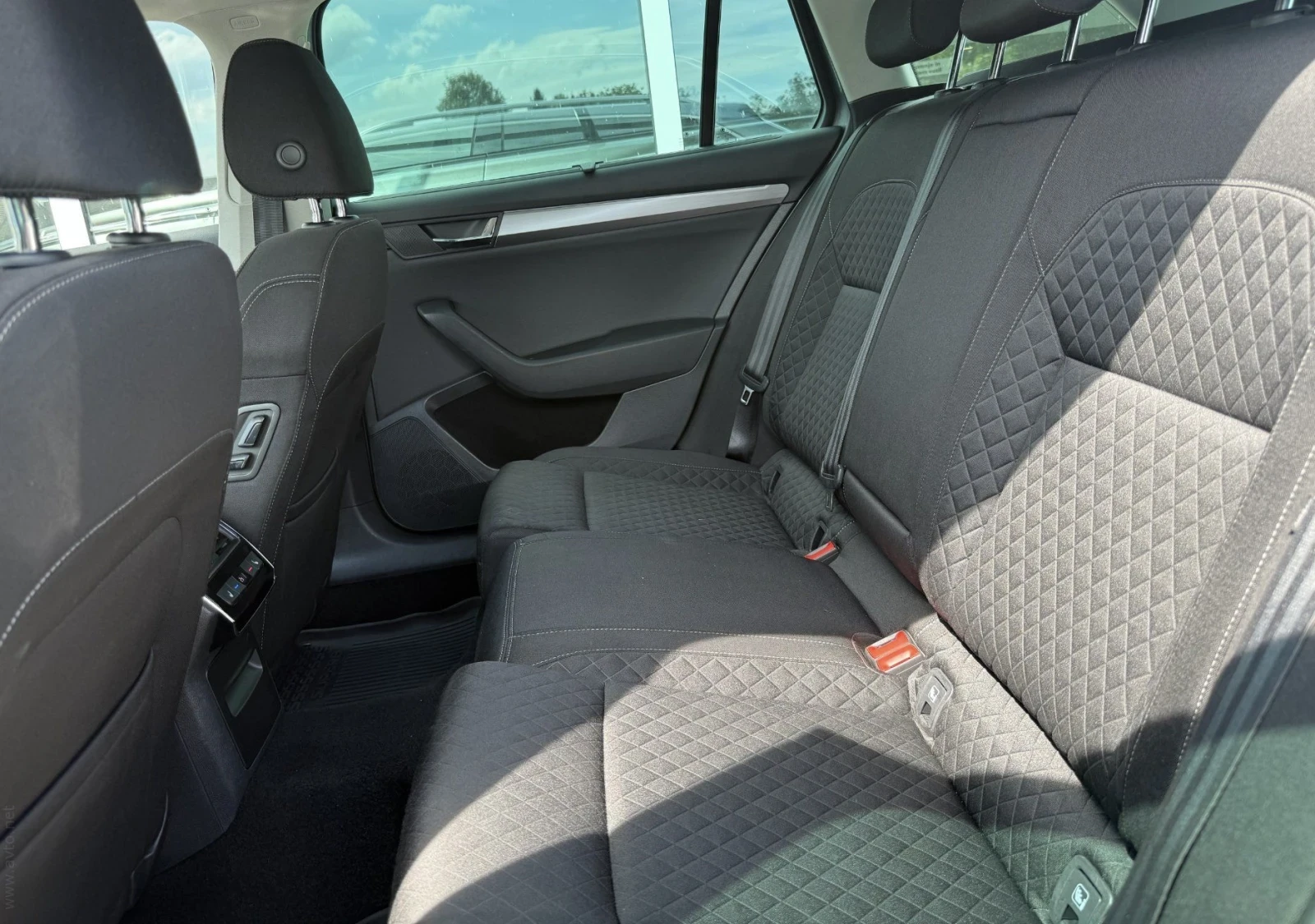 Skoda Superb 2.0TDI 190kc Style  | Mobile.bg � ����������� 8