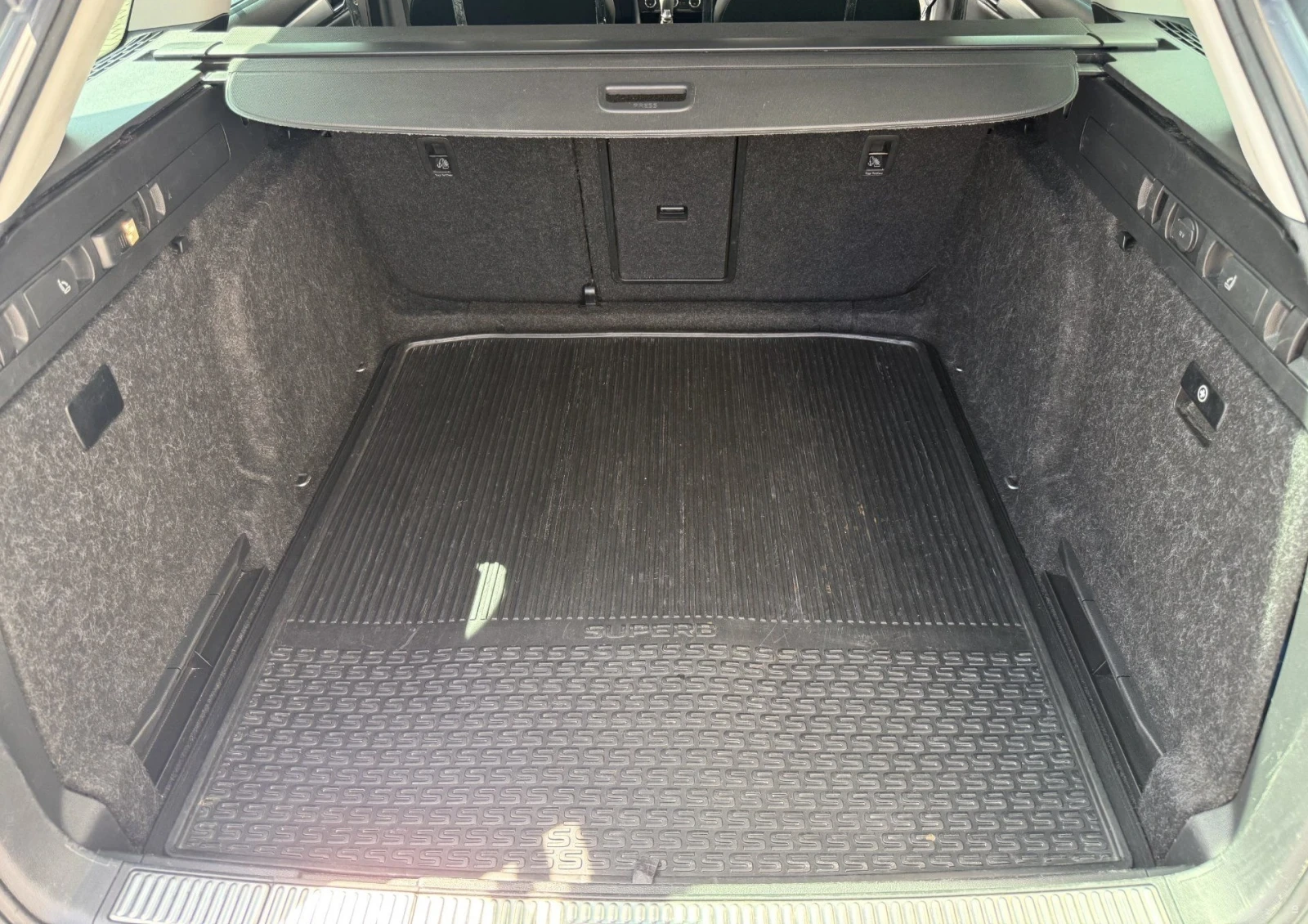 Skoda Superb 2.0TDI 190kc Style  | Mobile.bg � ����������� 9