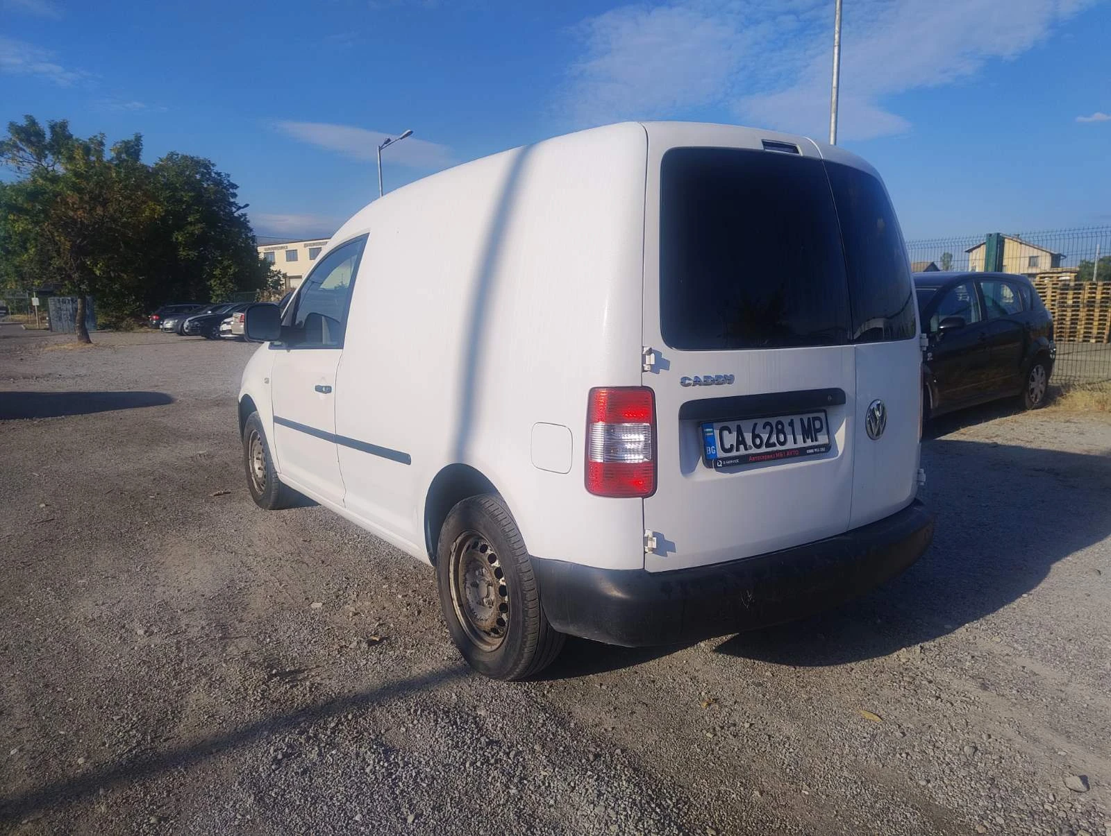 VW Caddy, снимка 4 - Автомобили и джипове - 56578497