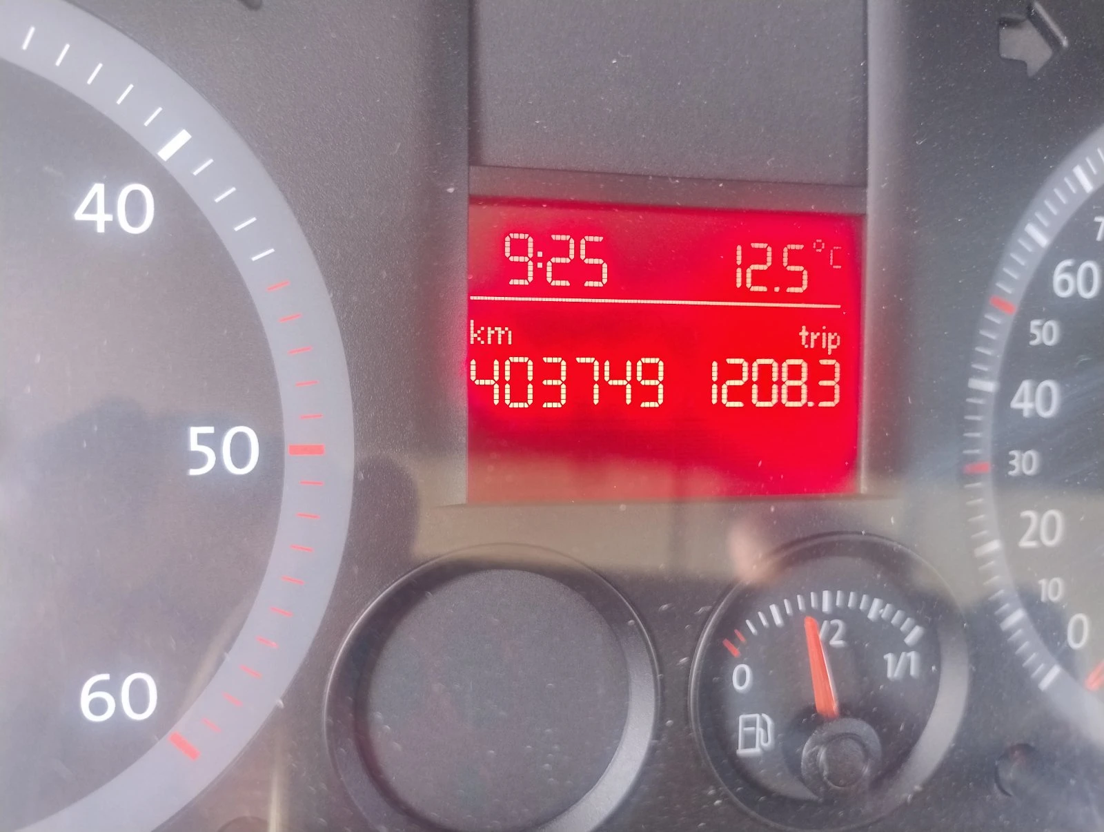 VW Caddy, снимка 12 - Автомобили и джипове - 56578497