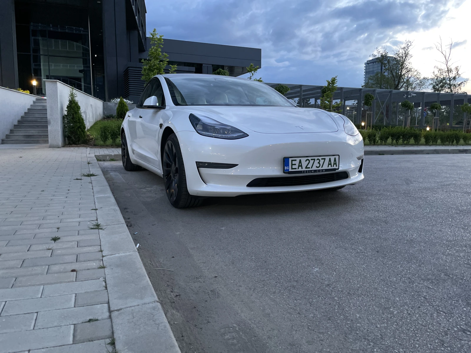 Tesla Model 3 Performance, снимка 2 - Автомобили и джипове - 56649075