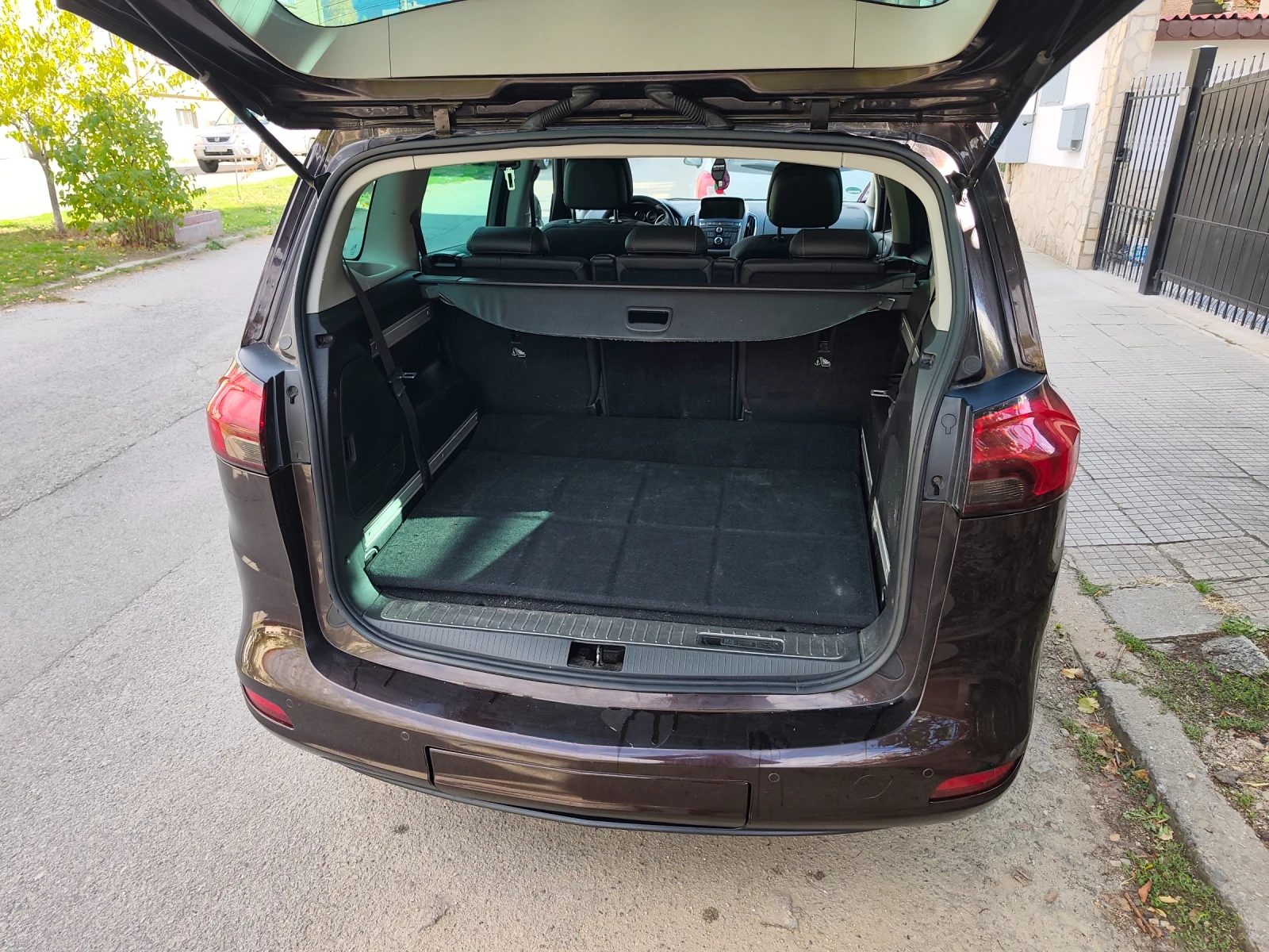 Opel Zafira, снимка 7 - Автомобили и джипове - 56680022