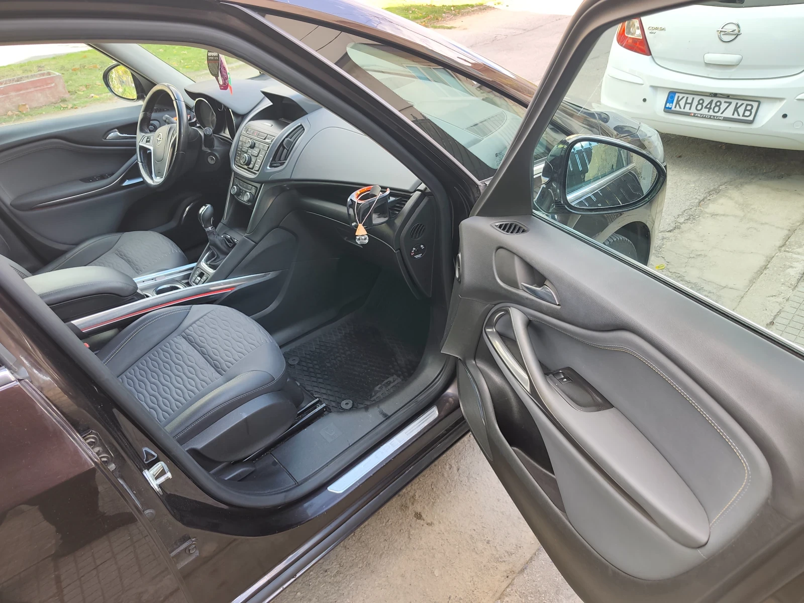 Opel Zafira, снимка 14 - Автомобили и джипове - 56680022
