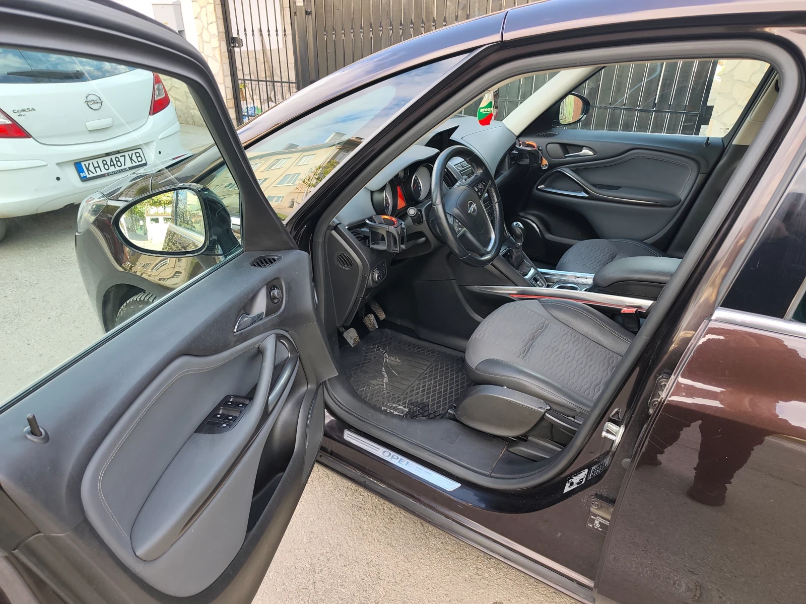 Opel Zafira, снимка 11 - Автомобили и джипове - 56680022