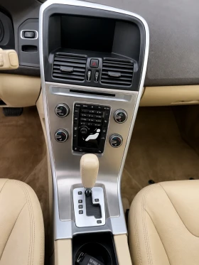 Volvo XC60 Volvo XC60 T6 AWD 3.0 Turbo   305 к.с. | 4x4 |  - 9400 € - 81755213 14