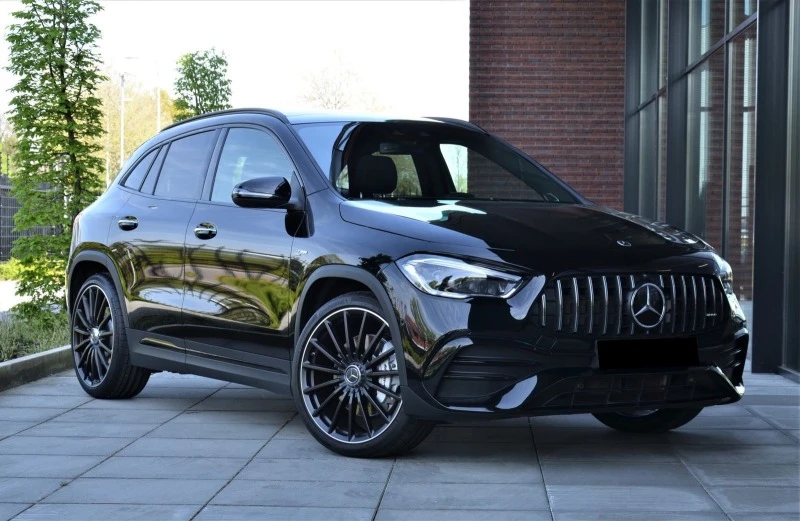 Mercedes-Benz GLA *35*AMG*4M*PANORAMA*LED*, снимка 1 - Автомобили и джипове - 45095416