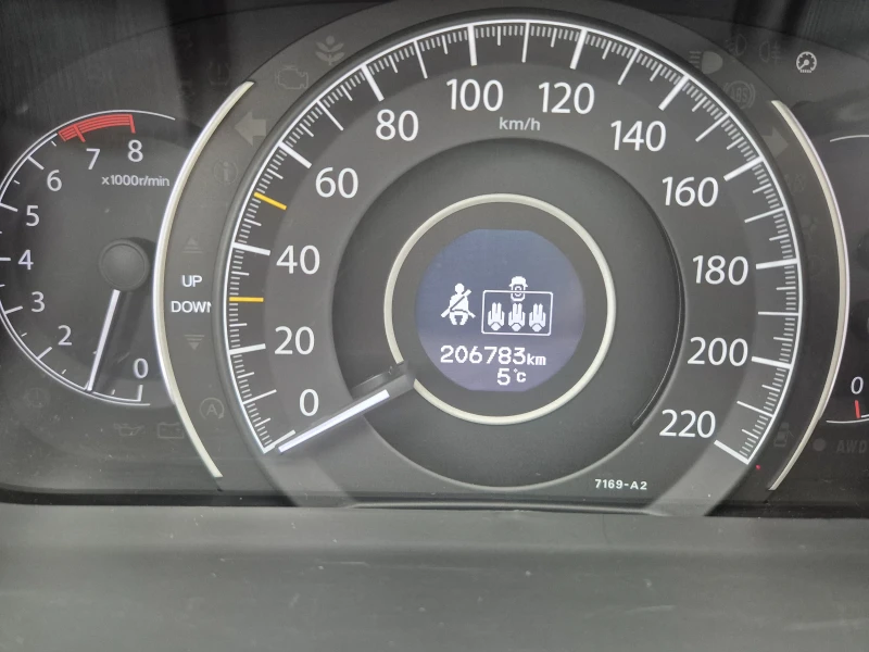 Honda Cr-v 2.0 4?4, снимка 7 - Автомобили и джипове - 48139715