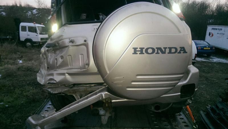 Honda Cr-v 2.0i, 147 кс. Теглич, снимка 4 - Автомобили и джипове - 16742393