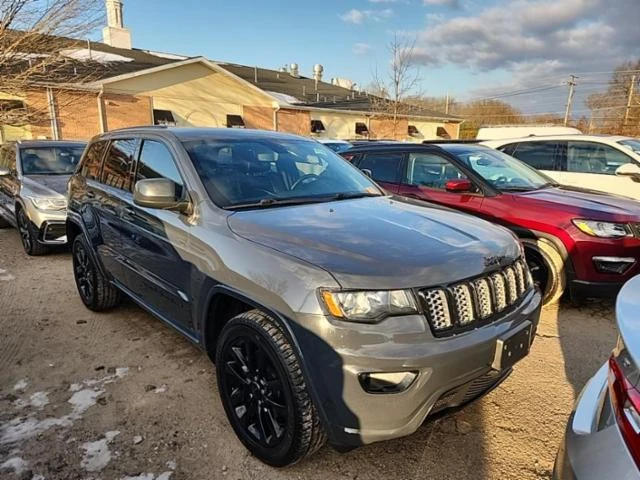 Jeep Grand cherokee ALTITUDE* EDITION* КАМЕРА* ПОДГРЕВ* КЕЙЛЕС* , снимка 3 - Автомобили и джипове - 48883232