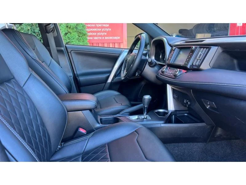 Toyota Rav4 2.5H Luxury AWD - изображение 10