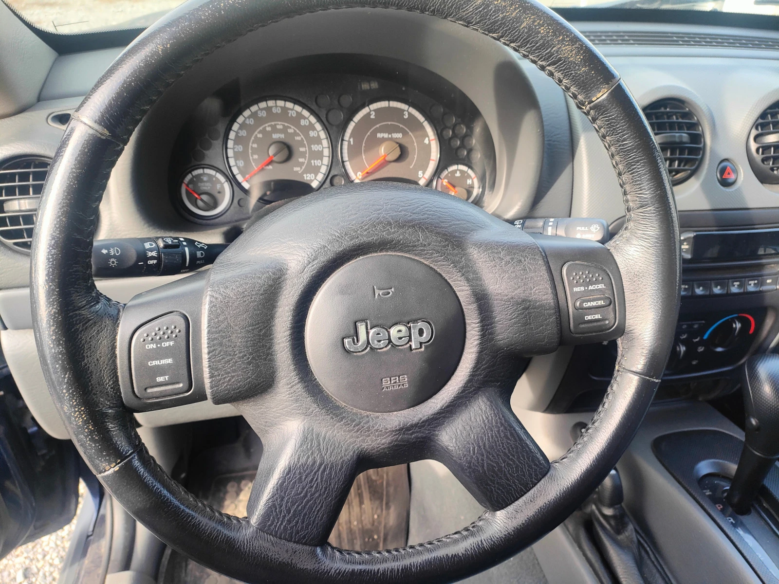 Jeep Cherokee 2.8 crdi - изображение 10