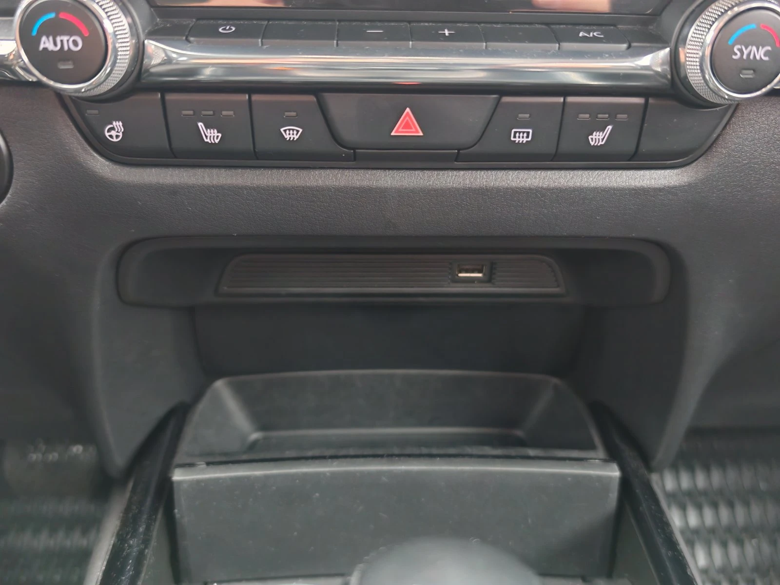 Mazda CX-30 , 3900  , 2.0i Com+  | Mobile.bg   12